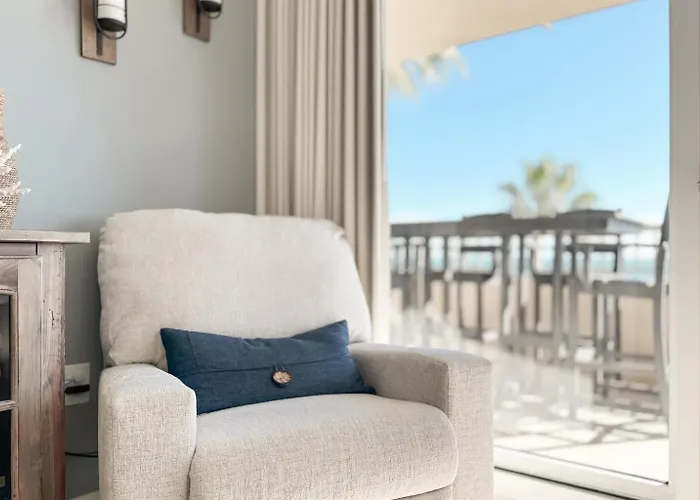 Apartment Club C-310 New-beachfront-views-exquisite-sleeps 8 Full Service Resort- Gulf Shores