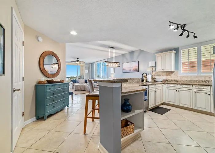 Club C-310 New-beachfront-views-exquisite-sleeps 8 Full Service Resort- Apartment Gulf Shores