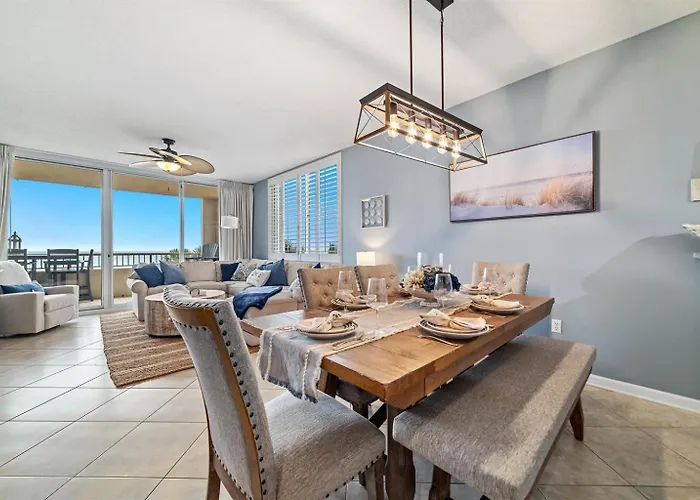 Club C-310 New-beachfront-views-exquisite-sleeps 8 Full Service Resort- Apartment *