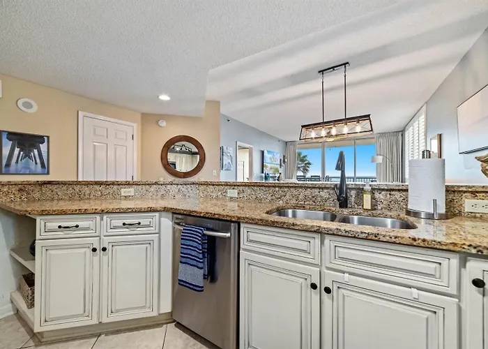 Club C-310 New-beachfront-views-exquisite-sleeps 8 Full Service Resort- *