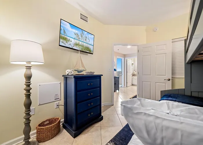 Club C-310 New-beachfront-views-exquisite-sleeps 8 Full Service Resort- *